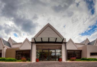 City Lodge Hotel Sandton, Katherine Street has Smoking rooms