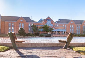 Town Lodge Roodepoort allows 18 year olds to book a room