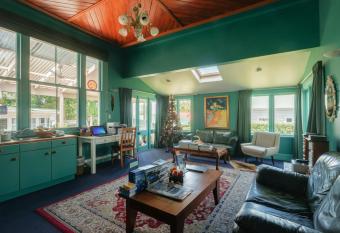 The Great Ponsonby Arthotel has Balcony rooms