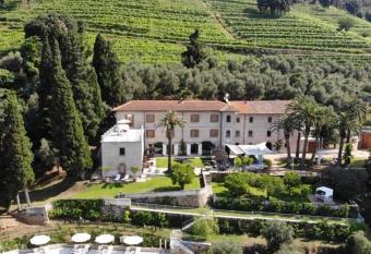 Relais Montepepe Winery & Spa has Balcony rooms