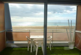 le sunset has Balcony rooms