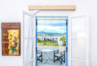 Fragias Studios & Apartments has Balcony rooms