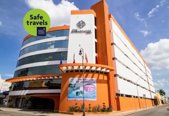 Hotel Ambassador M  rida allows 18 year olds to book a room