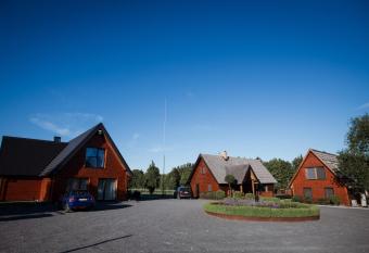 Sherolle vila has Balcony rooms