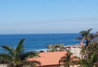 Topanga Holiday Home has Balcony rooms