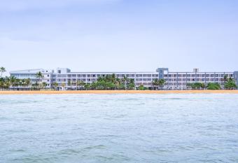 Jie Jie Beach by Jetwing has Balcony rooms