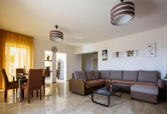 Ra has Balcony rooms