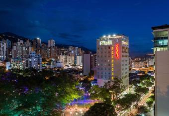 Hampton By Hilton Bucaramanga allows 18 year olds to book a room