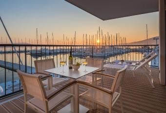 Marina Baoti   Apartments allows 18 year olds to book a room