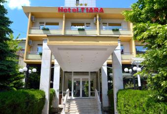 Hotel Tiara allows 18 year olds to book a room