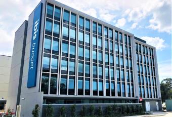 ibis budget Sydney Airport allows 18 year olds to book a room