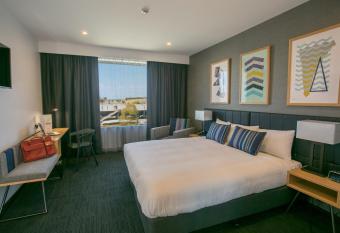 Alpha Hotel Eastern Creek allows 18 year olds to book a room