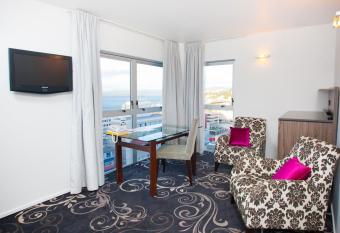Mercure Wellington Central City Hotel and Apartments allows 18 year olds to book a room