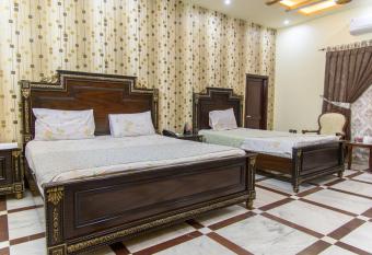 Patel Residency Guest House has Balcony rooms