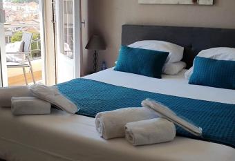 H  tel Bellevue Cannes allows 18 year olds to book a room