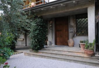 B&B Luce Riflessa has Balcony rooms