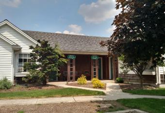 Spruce Lane Lodge And Cottages allows 18 year olds to book a room