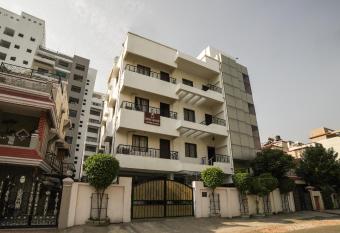 Treebo Trend Ivory House allows 18 year olds to book a room