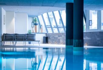 Garden & City Cauterets Balneo has Balcony rooms