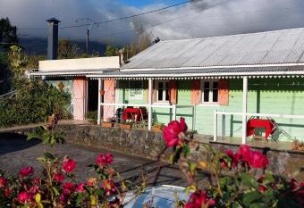 Gite Ti Case Lontan has Balcony rooms