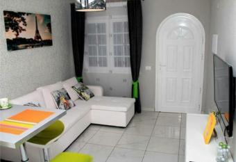 Albatros has Balcony rooms