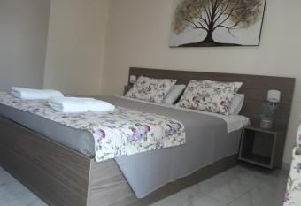 The Garden Apartments has Balcony rooms