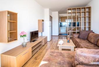                                      Villa Ravda has Balcony rooms