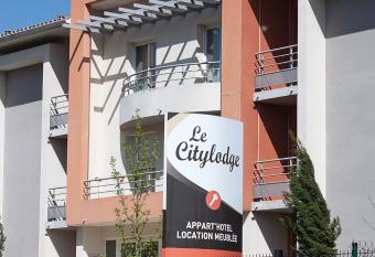 City Lodge Appart H  tel Niort has Balcony rooms