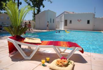 Vacanc  ole - Les Bastides de Fayence has Balcony rooms