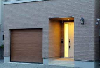 Ocho Guest House allows 18 year olds to book a room