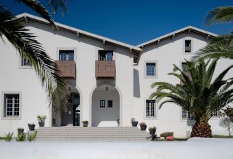 Villa Clara, R  sidence face    l oc  an et au golf de Chiberta has Balcony rooms