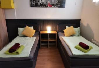 Pension Prem has Balcony rooms