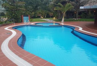 Posto Bella Resort allows 18 year olds to book a room