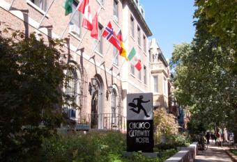 Chicago Getaway Hostel allows 18 year olds to book a room