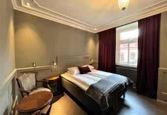 Hotel Vasa, Sure Hotel Collection by Best Western has rooms with a private hot tub