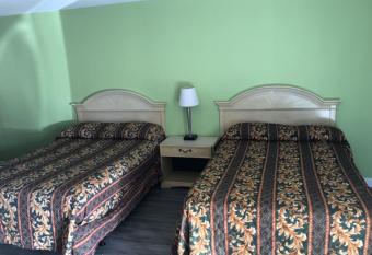 Flamingo Beach Inn allows 18 year olds to book a room