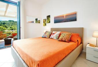Cuore del Cilento allows 18 year olds to book a room