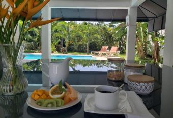 Centro de Santiago has Balcony rooms