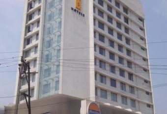 Keys Select by Lemon Tree Hotels, Visakhapatnam allows 18 year olds to book a room