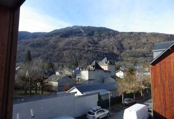 Appartement Ramel Luchon has Balcony rooms