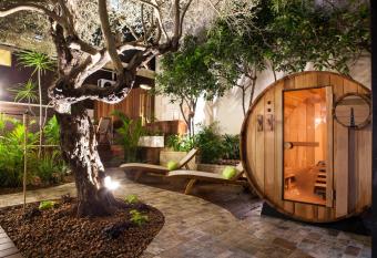 Carmel Pearl allows 18 year olds to book a room