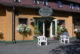 Hotel Holter Schlo  krug has Balcony rooms