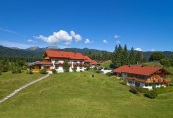 Landhotel zum Bad has Balcony rooms