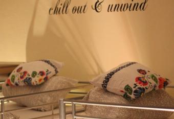 Hostel Centrum Sabot has Balcony rooms