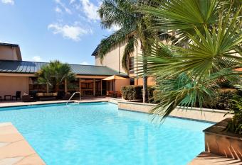 Heritage Place Houston Brookhollow allows 18 year olds to book a room