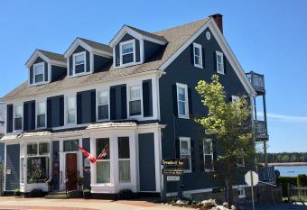 Treadwell Inn allows 18 year olds to book a room