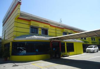 Park Bed and Breakfast Hotel Pasay allows 18 year olds to book a room