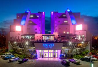 Nuvo Suites Hotel - Miami Doral has Balcony rooms