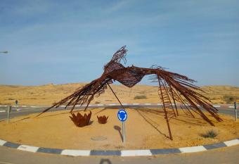 Yvonne s Hikers Base Sde Boker allows 18 year olds to book a room