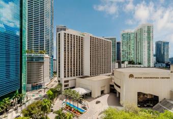 Hyatt Regency Miami allows 18 year olds to book a room